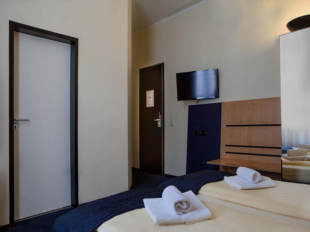 Comfort Frankfurt Station 3*