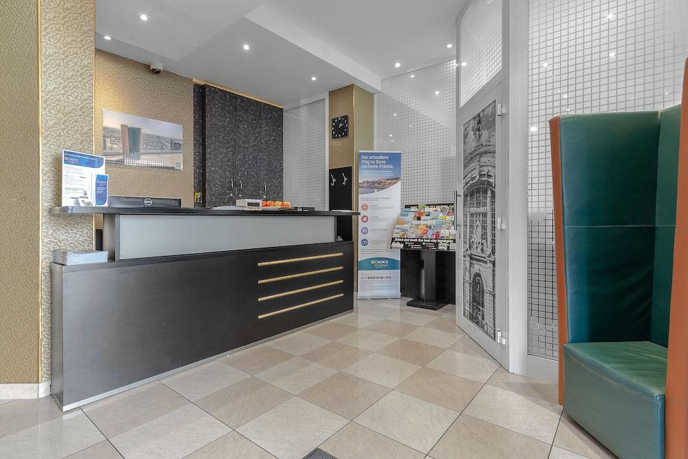 Hotel Comfort Frankfurt Station 3*